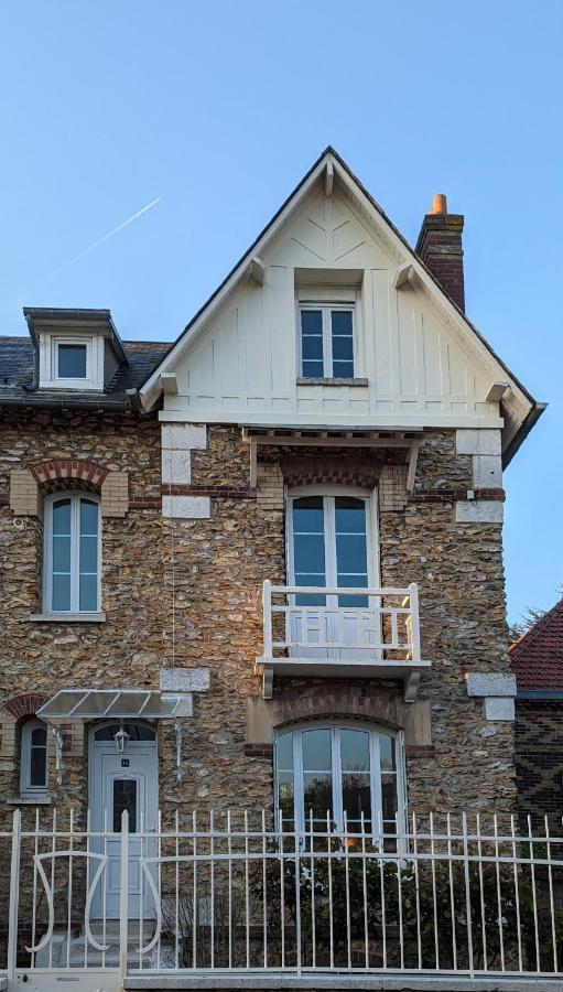 Villa Capucine - Maison De Ville Avec Jardin Dans Vernon-Giverny, Proche Des Transports Et De La Gare Vernon  Bagian luar foto